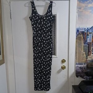 Chic Black and White Floral Maxi Dress